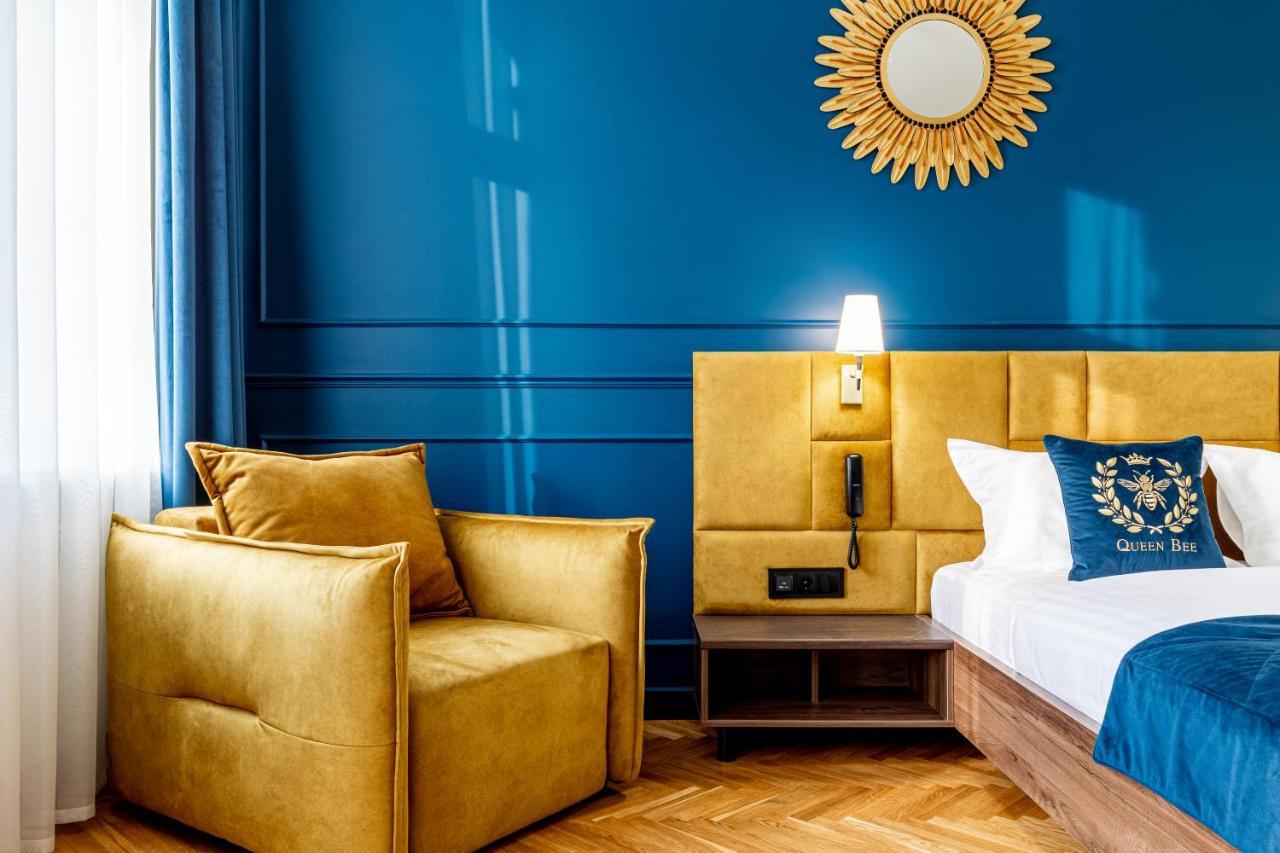 Queen Bee Kiev Exterior foto